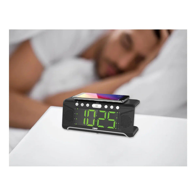 Naxa Electronics Nrc-190 Dual Despertador Con Función De Qi Negro