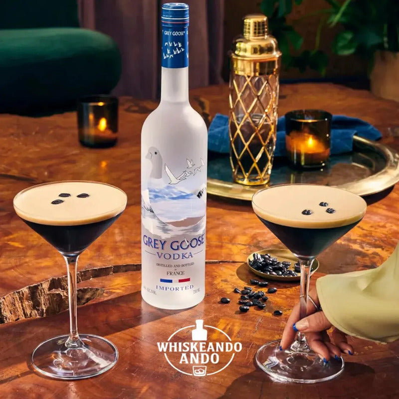 Botella De Vodka Grey Goose 1000ml + Jarra Agitador De Regal
