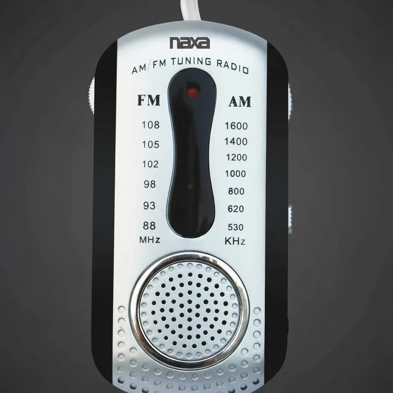 Radio Portatil Am Y Fm Con Audifonos Naxa Nr-721 Negro